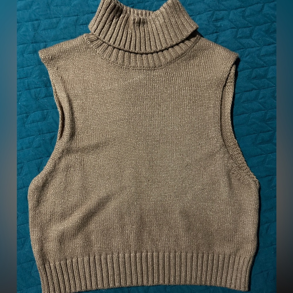 Garage , size Medium, caramel colour knit crop sleeveless sweater .